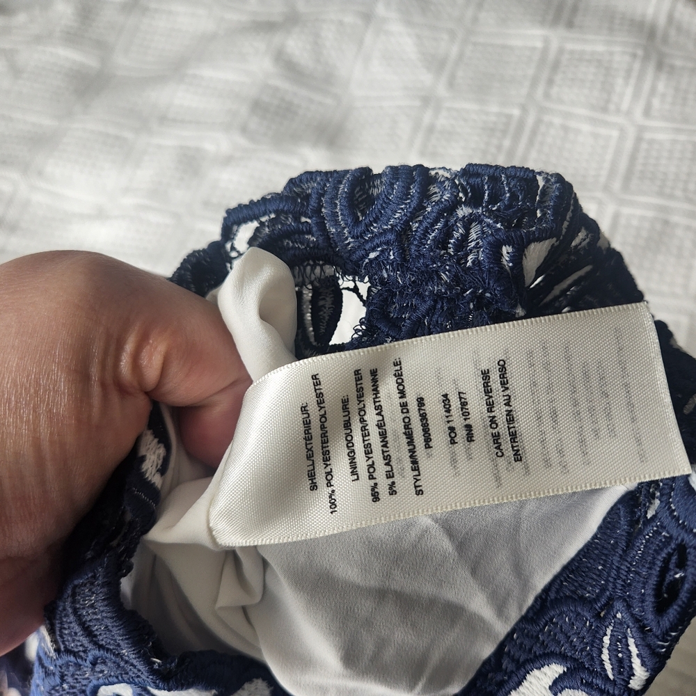 Alice + Olivia Navy and White Rose Midi Dress - Picture 7 of 9